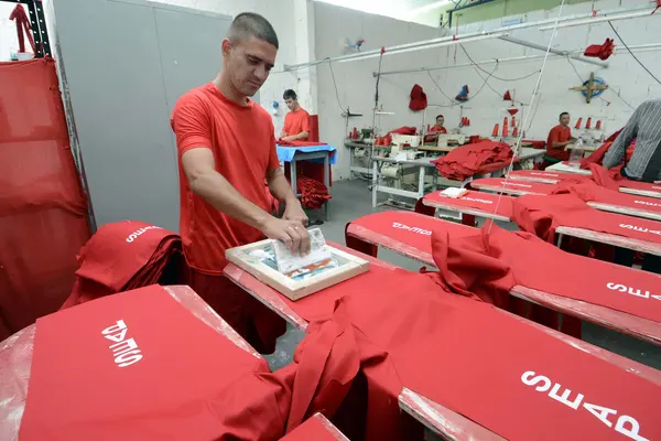 Detentos de Itajubá trabalham em ações sociais e de sustentabilidade do sistema prisional
