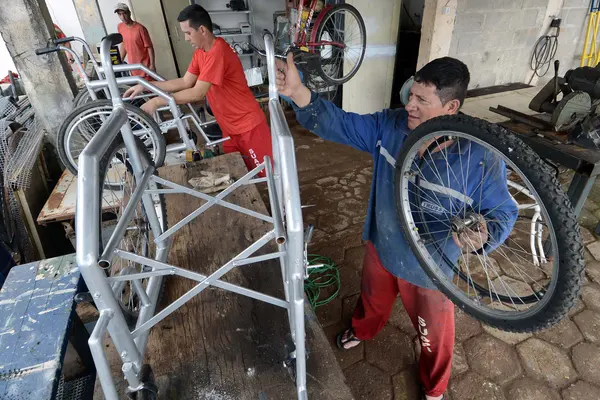 Detentos de Itajubá trabalham em ações sociais e de sustentabilidade do sistema prisional