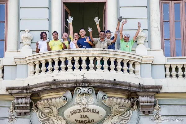 Presos trabalham na restauração da futura Casa do Patrimônio, um dos prédios do Circuito Liberdade