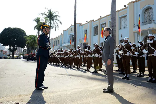 Romeu Zema participa da troca de comando-geral da Polícia Militar de Minas Gerais