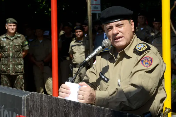 Romeu Zema participa da troca de comando-geral da Polícia Militar de Minas Gerais