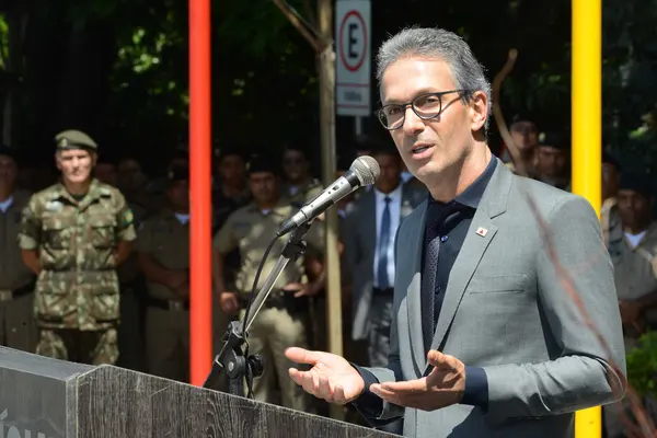 Romeu Zema participa da troca de comando-geral da Polícia Militar de Minas Gerais