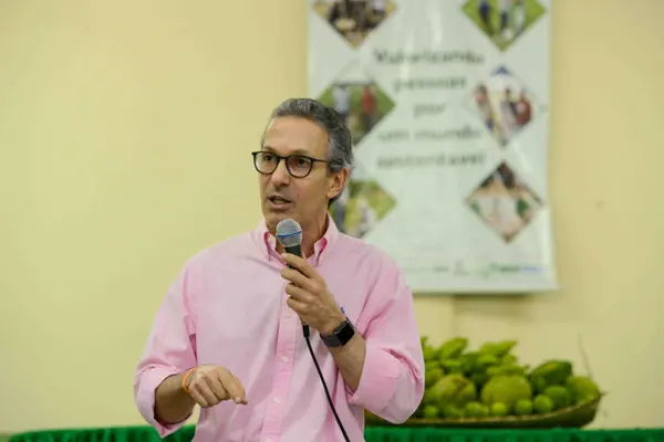 Romeu Zema vai a Jaíba e destaca importância do desenvolvimento agrário na região