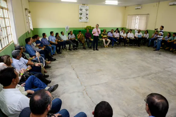 Romeu Zema vai a Jaíba e destaca importância do desenvolvimento agrário na região