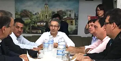 Encontro com empresários e representantes de sindicatos locais