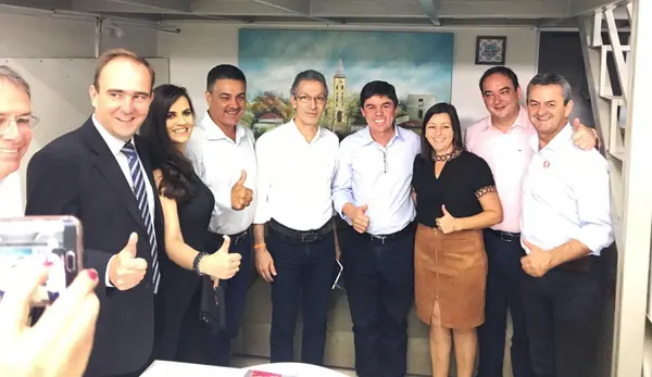 Encontro com empresários e representantes de sindicatos locais