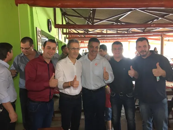 Almoço com prefeitos