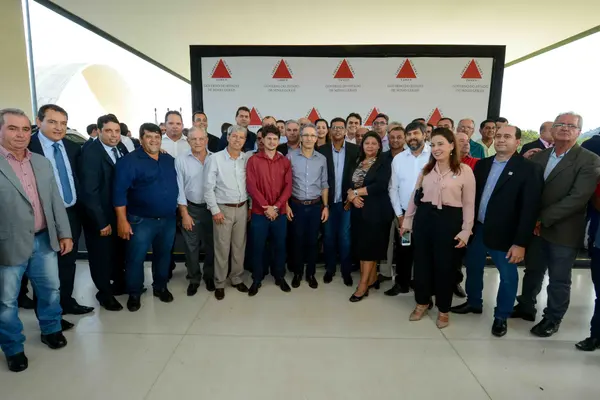 Governador entrega 625 novas viaturas para a Polícia Militar de 494 municípios de Minas Gerais