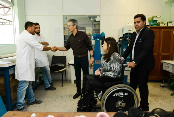 Romeu Zema participa da inauguração da Oficina Ortopédica Itinerante Terrestre