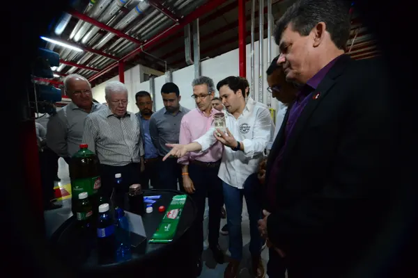 Romeu Zema participa do lançamento da pedra fundamental da Ambev, em Sete Lagoas
