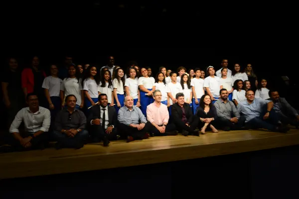 Romeu Zema participa do lançamento da pedra fundamental da Ambev, em Sete Lagoas