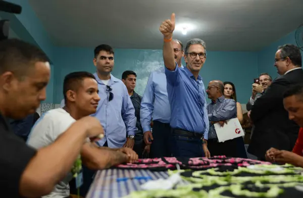 Governo de Minas anuncia Programa Gestão pela Aprendizagem