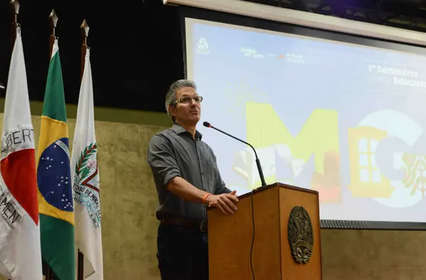 Governo de Minas anuncia Programa Gestão pela Aprendizagem