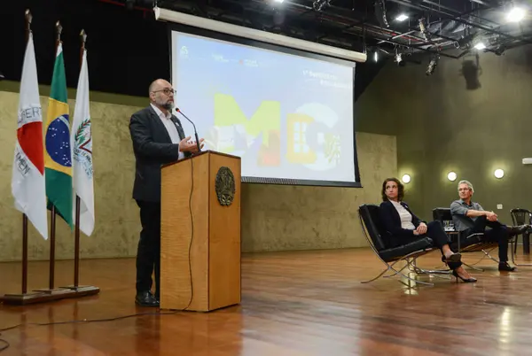 Governo de Minas anuncia Programa Gestão pela Aprendizagem