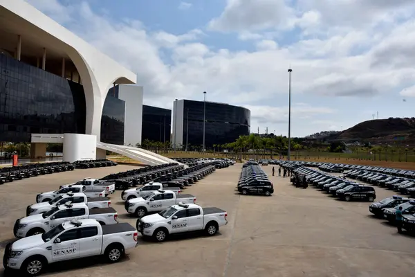 Governador Romeu Zema entrega viaturas para a Polícia Civil de Minas Gerais