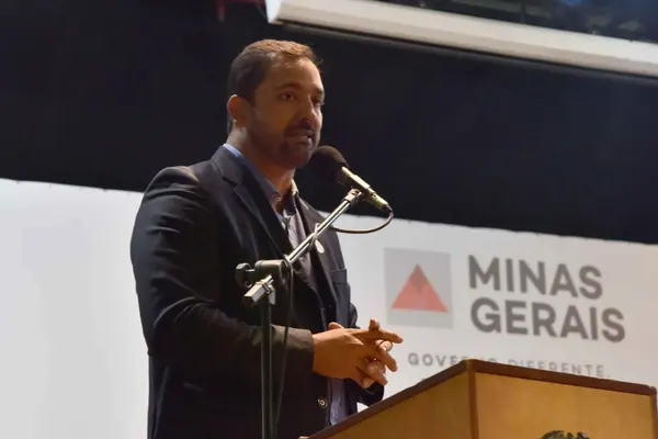 Governador Romeu Zema entrega viaturas para a Polícia Civil de Minas Gerais