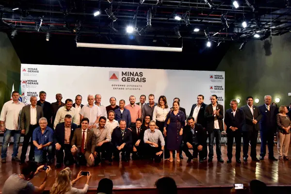 Governador Romeu Zema entrega viaturas para a Polícia Civil de Minas Gerais