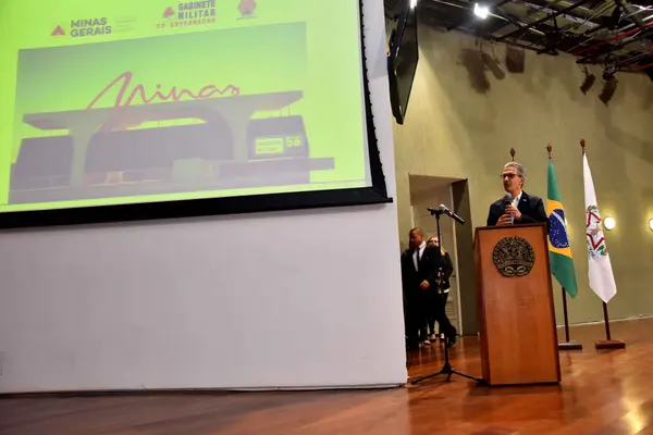 Romeu Zema participa do 56º aniversário do Gabinete Militar