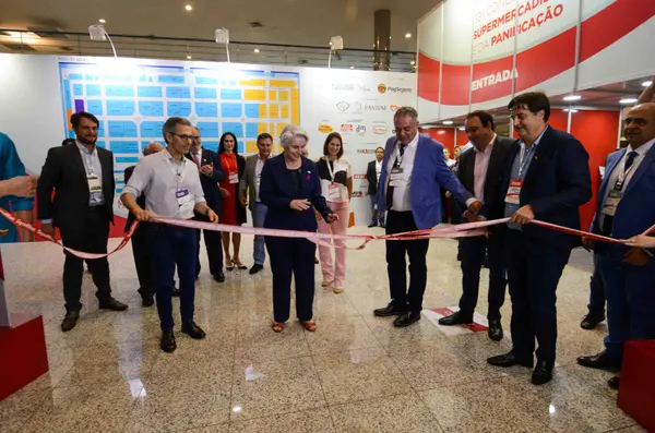 Governador participa da abertura 33ª Superminas e destaca papel do setor produtivo