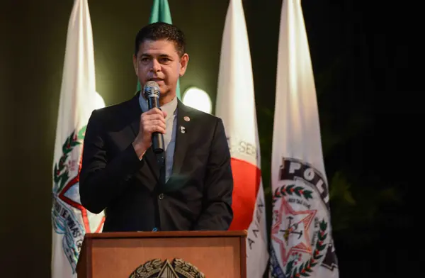Romeu Zema participa de solenidade de formatura de 79 delegados de Polícia Civil