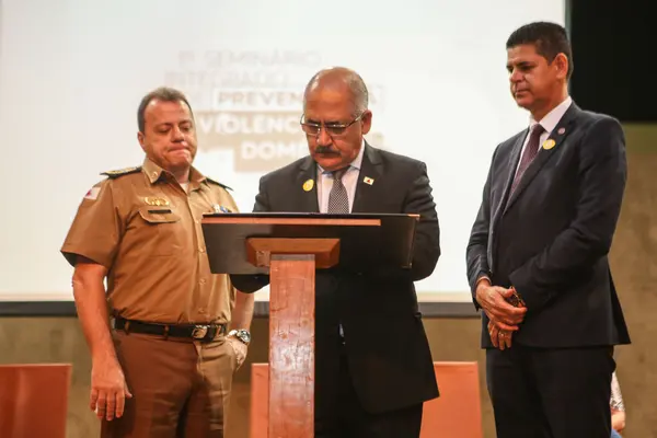 Romeu Zema participa do 1º Seminário de Prevenção à Violência Doméstica Contra a Mulher