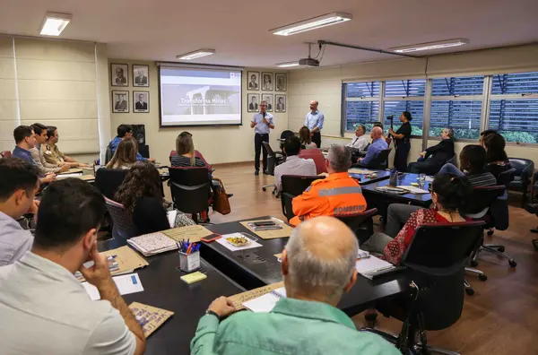 Romeu Zema acompanha nova etapa do Programa de Desenvolvimento de Lideranças (PDL)