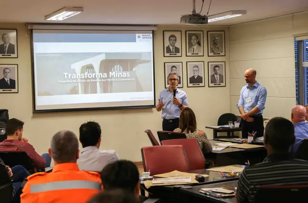 Romeu Zema acompanha nova etapa do Programa de Desenvolvimento de Lideranças (PDL)