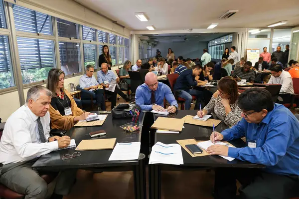 Romeu Zema acompanha nova etapa do Programa de Desenvolvimento de Lideranças (PDL)
