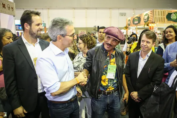 Governador prestigia artesãos em maior evento do setor na América Latina