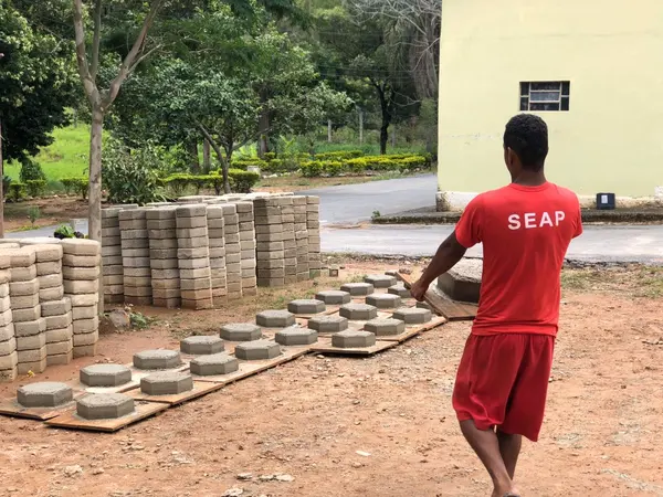 Unidade prisional de Ribeirão das Neves é primeira do estado com 100% dos detentos trabalhando