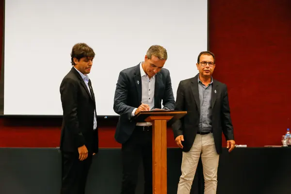 Apresentação do Planejamento Estratégico dos Governos de Minas Gerais e do Espírito Santo
