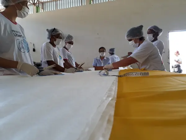 Sistema prisional mineiro vai produzir máscaras contra o coronavírus