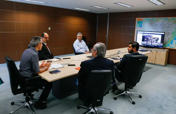 Governador reforça trabalho de prevenção e defende ações do governo federal para minimizar impactos econômicos do coronavírus