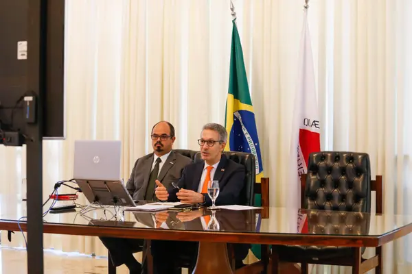 Governadores do Sul e Sudeste solicitam ações urgentes do governo federal para evitar colapso econômico nos estados