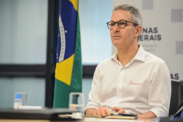Romeu Zema participa de live para lançamento do projeto Desenvolve Minas