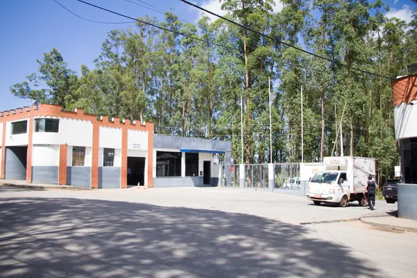 Visita à fábrica de móveis Líder