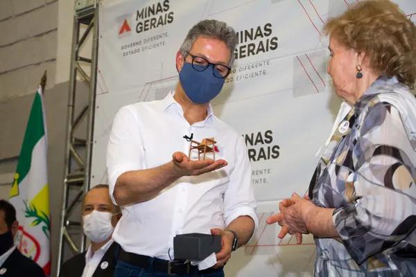 Visita à fábrica de móveis Líder