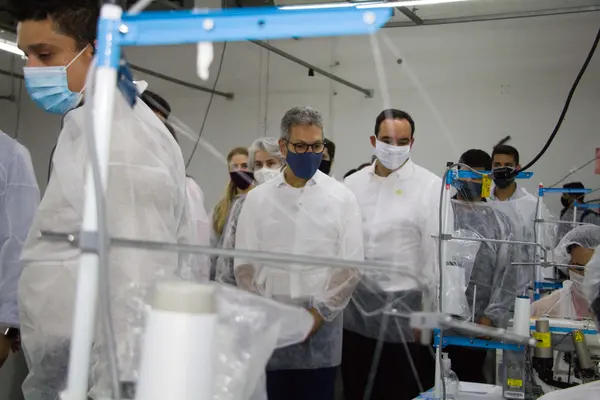 Governador visita Sul Minas Indústria e Comércio de Confecção