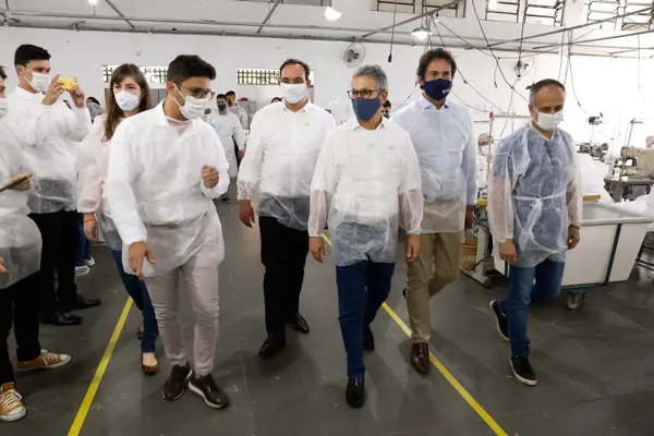 Governador visita Sul Minas Indústria e Comércio de Confecção