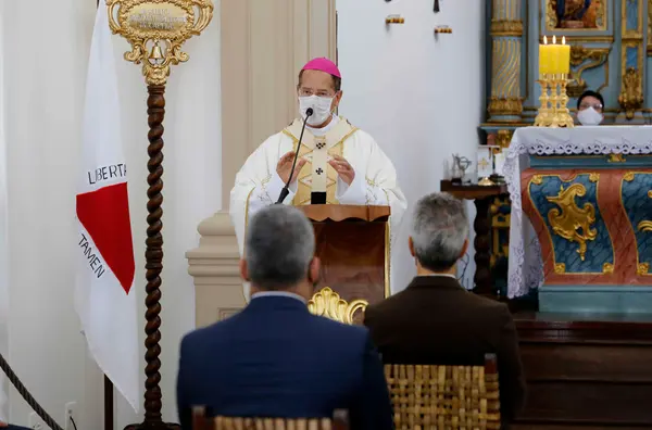 Governador participa da missa comemorativa dos 300 anos de Minas Gerais, na Serra da Piedade