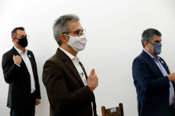 Governador participa da missa comemorativa dos 300 anos de Minas Gerais, na Serra da Piedade