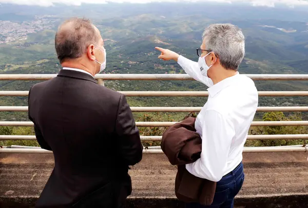 Governador participa da missa comemorativa dos 300 anos de Minas Gerais, na Serra da Piedade