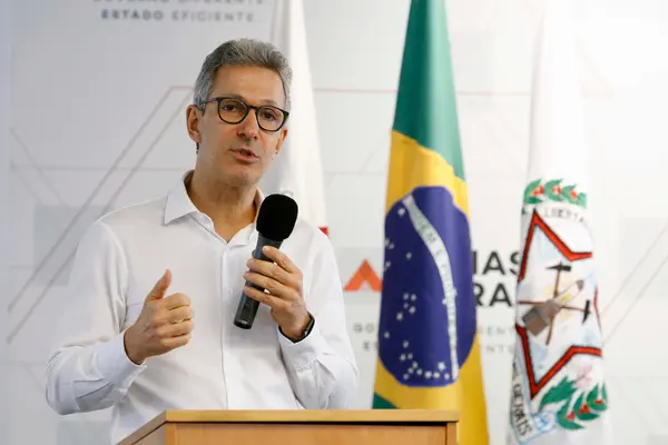 Governador assina pacote que resultará em R$ 1,9 bilhão em investimentos para Minas Gerais