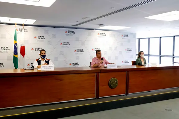 Entrevista coletiva - Secretaria de Estado de Saúde