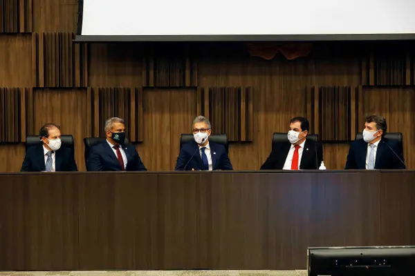 Poder Público lança plano para retomada de obras paralisadas no Estado