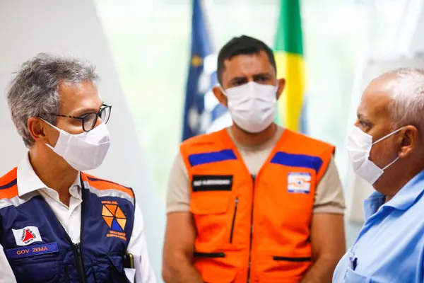 Governador Romeu Zema cumpre agenda em Carangola