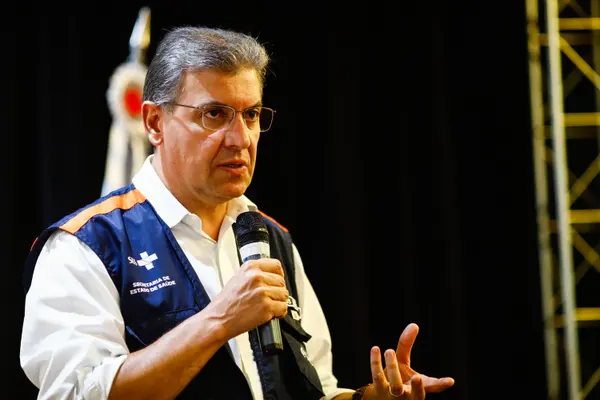 Entrevista coletiva para apresentação do novo protocolo para volta às aulas presenciais