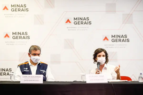 Entrevista coletiva para apresentação do novo protocolo para volta às aulas presenciais