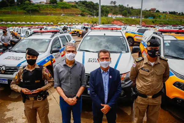 Romeu Zema entrega 645 viaturas para a Polícia Militar de Minas Gerais