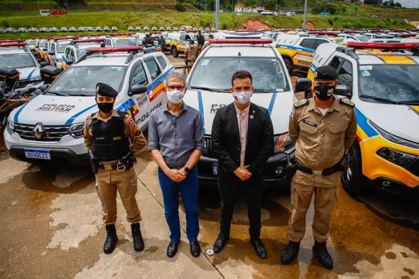 Romeu Zema entrega 645 viaturas para a Polícia Militar de Minas Gerais